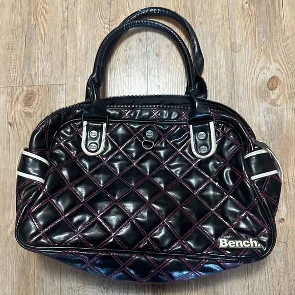Quilted Black Bench Bag 🖤💗 - Picture 2 of 7